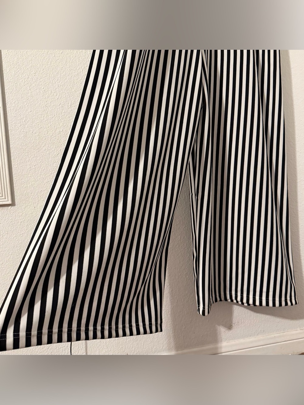 Halara Striped Wide Leg Overalls Women XL Tall Black White Bib Jumpsuit Flow NWT - Picture 11 of 12